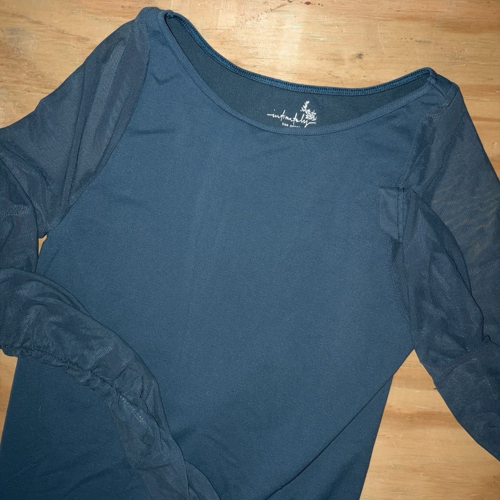 Free People Scrunch Sleeve Seamless Top Mesh Sleeve Medium Large Green